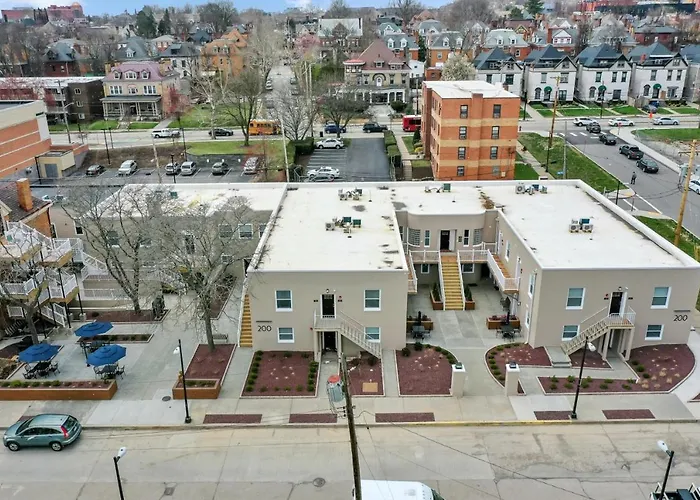 Modern King Bed With Free Parking * Pittsburgh
